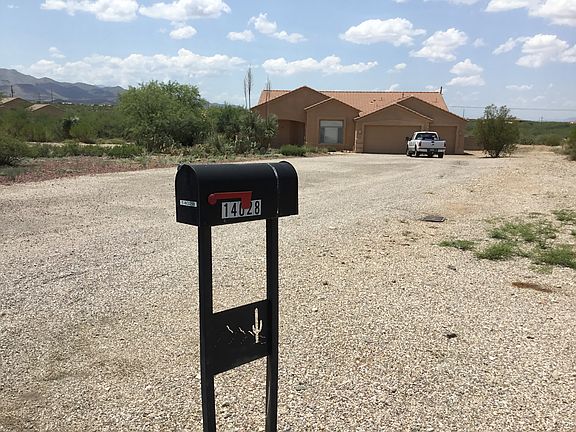 3rd image of 14028 S Broken Spoke Ln