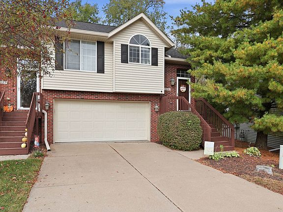 2nd image of 1231 33rd Avenue Cir