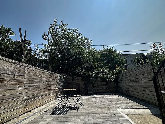 2nd image of 83 Sackman St #1A