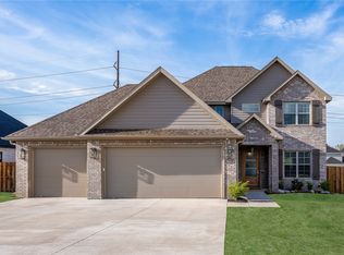 7680 Via Roma Ave, Springdale, AR 72762