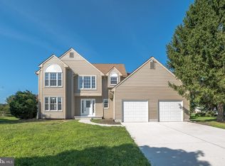 14 Pavilion Rd, Voorhees, NJ 08043