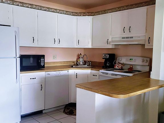 4th image of 5861 La Paseos Dr APT A-2