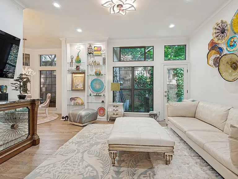 6908 Park Ln — Photo 16