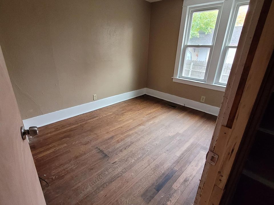 1st image of 1321 Cooper Ave