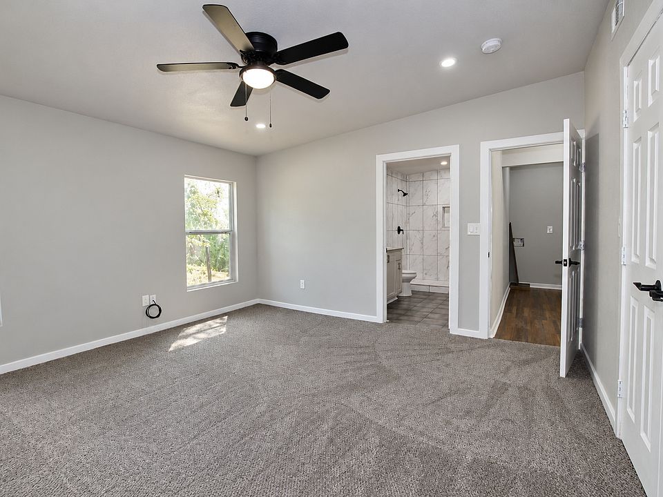 1st image of 3909 Cornelia St