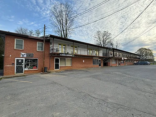 404 W Jackson Blvd Photo 1