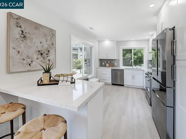 3424 Rossmoor Pkwy APT 3, Walnut Creek, CA 94595