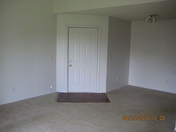 5th image of 2202 Cascades Blvd Unit 302