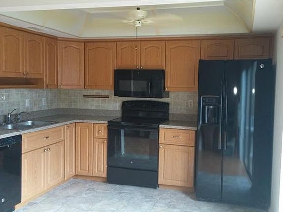 2nd image of 3509 Pine Cone Cir