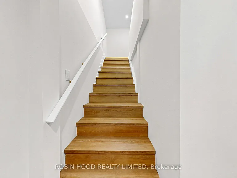 8 Laxton Ave #GARDEN — Photo 12