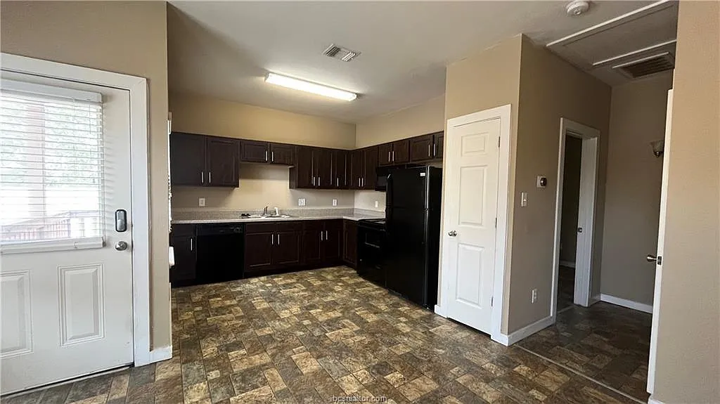1 bed, 540 sqft, $895 — Photo 3