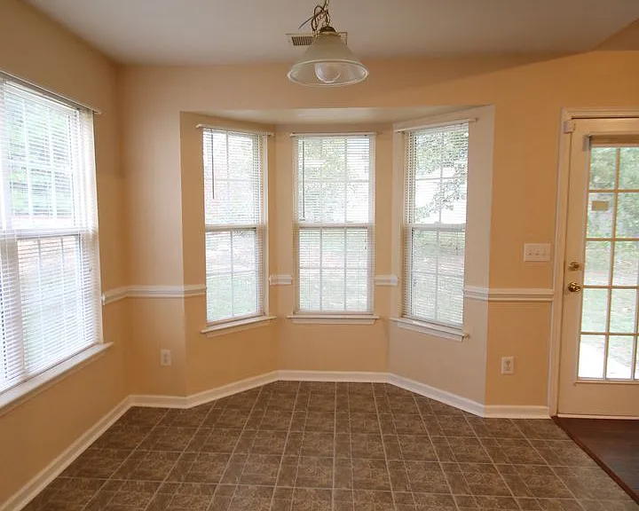 1281 Spring View Ct — Photo 10