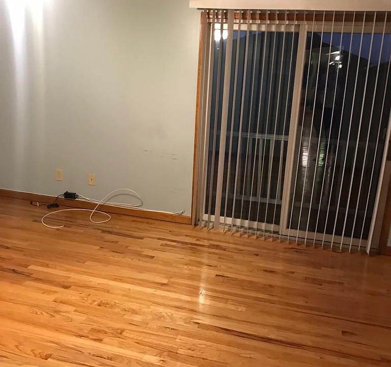 2nd image of 109 Oliver St #2