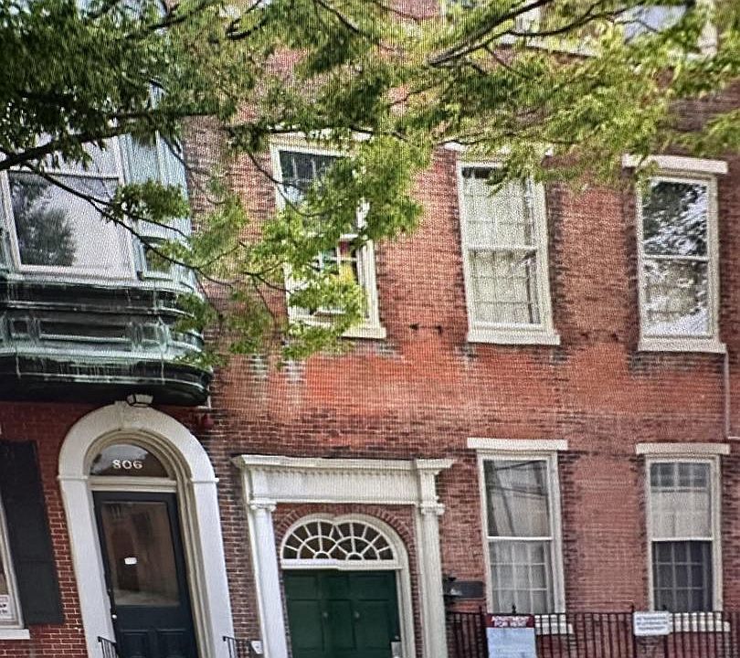 1st image of 804 N West St #419