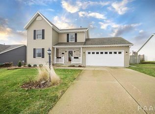 1906 Stoneridge, Washington, IL 61571