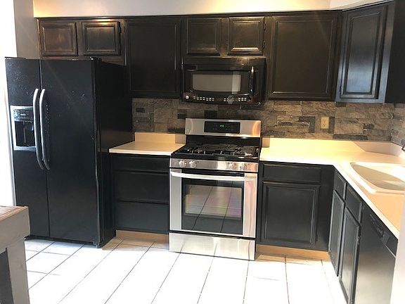 3rd image of 7729 Pennycroft Dr
