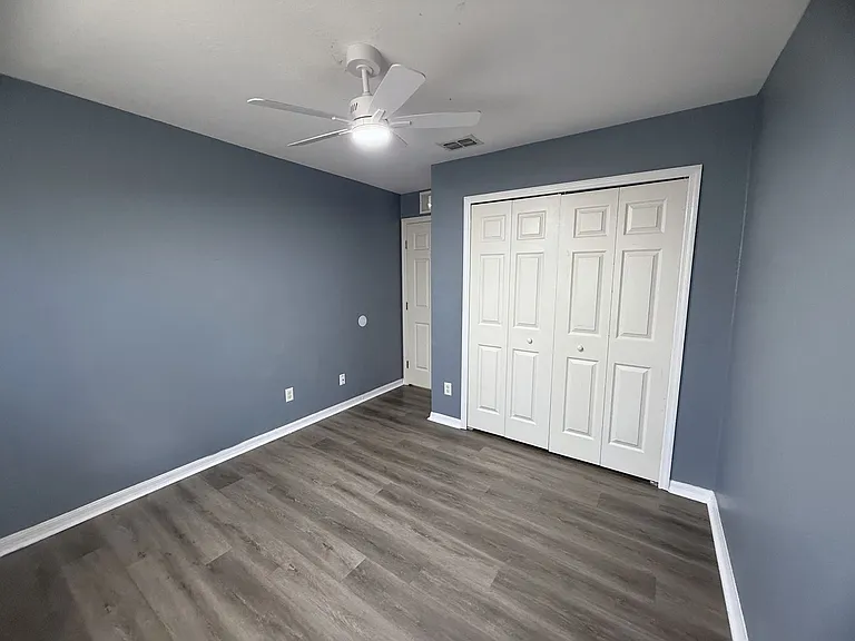 302 NW 2nd Pl — Photo 18