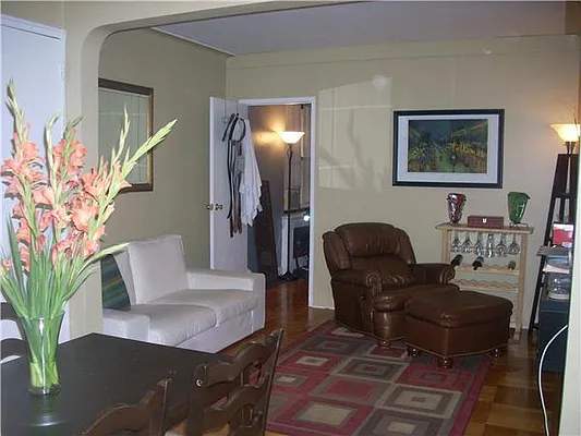 Rented by Apartment Luxe Realty Group, Inc | media 45