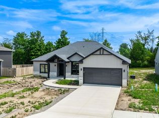 9470 Bluffs Cor, Fort Wayne, IN 46825