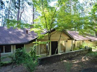 23085 Hawk Ln, Twain Harte, CA 95383