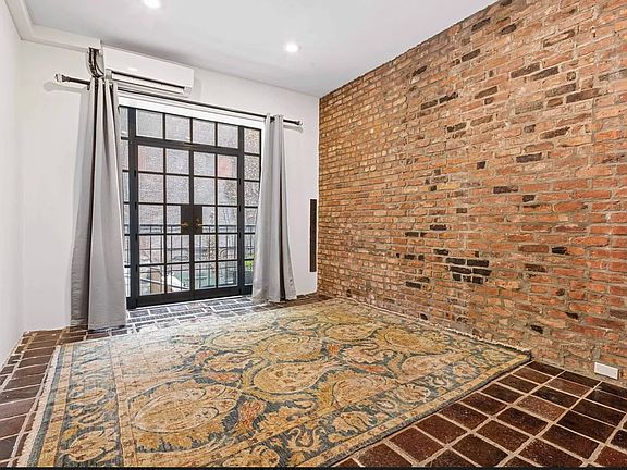 5th image of 158 8th Ave APT 2