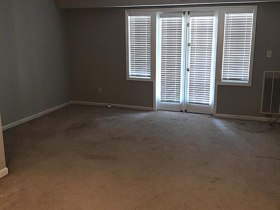 4th image of 5911 E Prince James Dr Unit 25