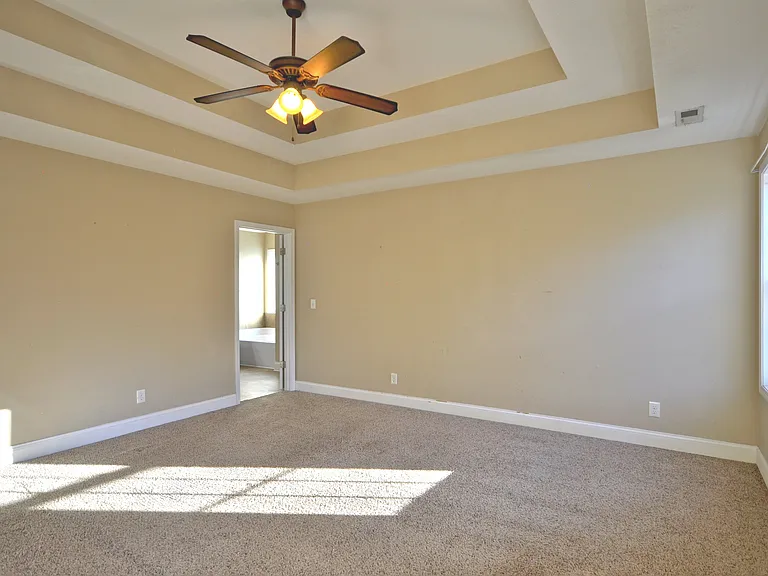 446 Cyprus Ct — Photo 19