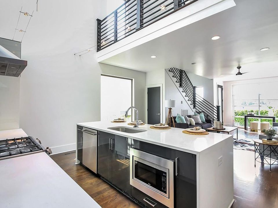 1st image of 156 Rains Ave