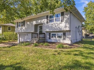 300 W Johnson St, Spring Hill, KS 66083