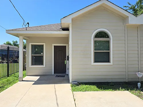 3702 Wylie St Photo 1