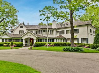 457 E Wisconsin Ave, Lake Forest, IL 60045