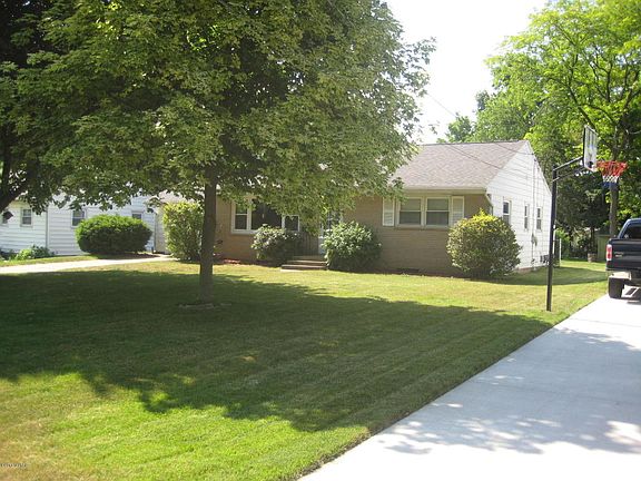 2nd image of 3825 Pontiac Ave