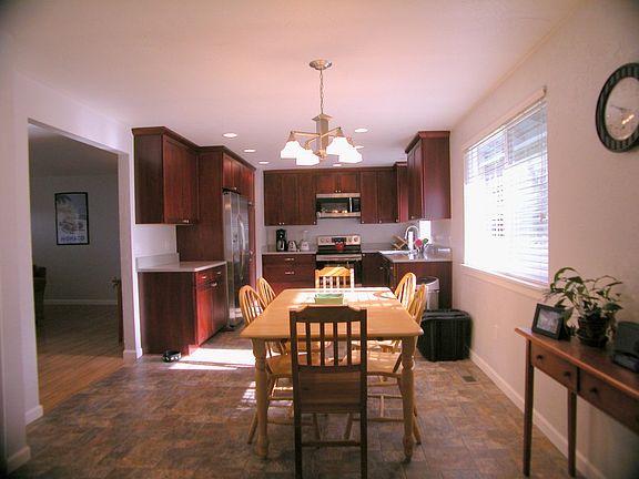 2nd image of 6505 Lewis Dr NE