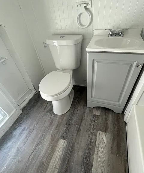 84 Warner St #UP — Photo 11