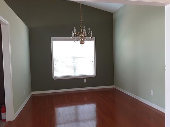 4th image of 1675 Westfield Ct