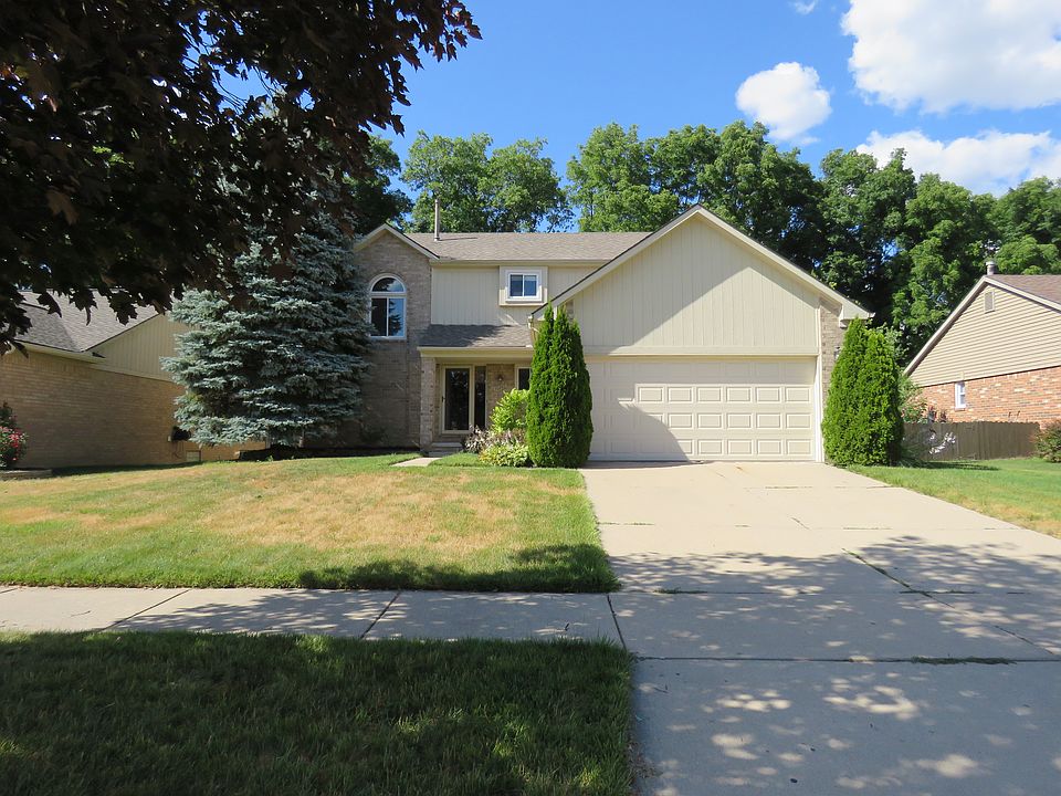 1st image of 40240 Finley Dr