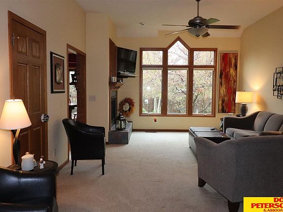 5th image of 946 Abbey Ln