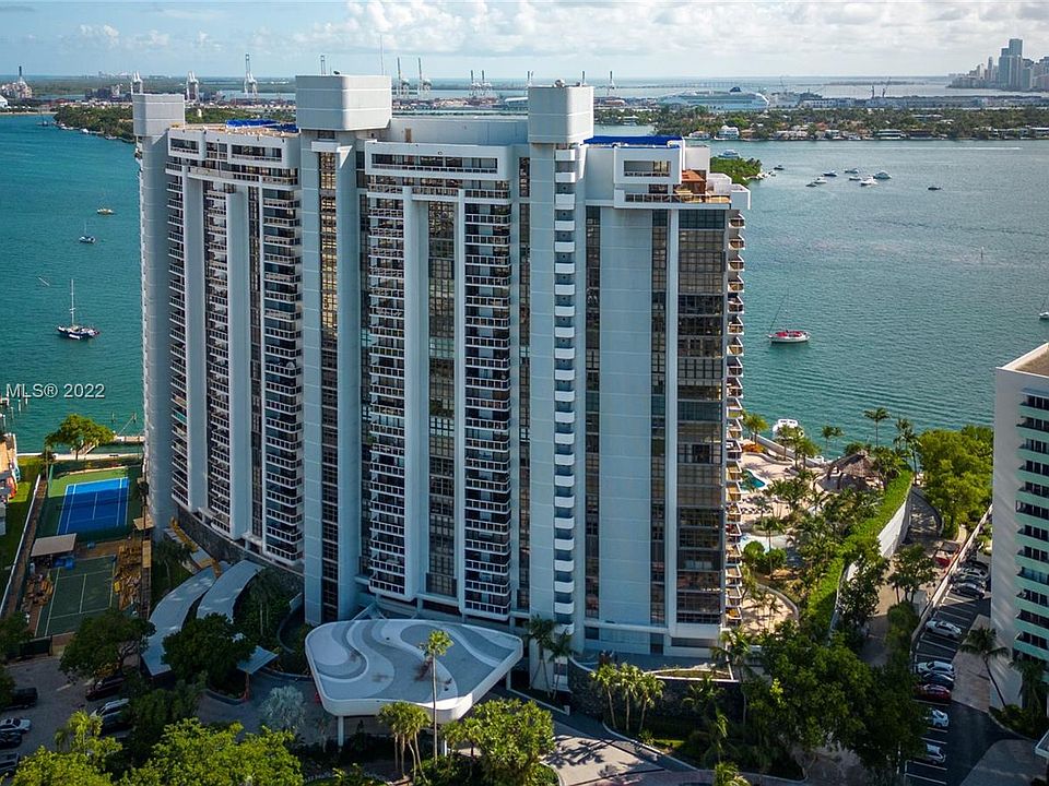 1st image of 9 Island Ave APT 806