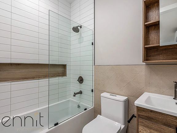 5th image of 799 E 34th St #1F
