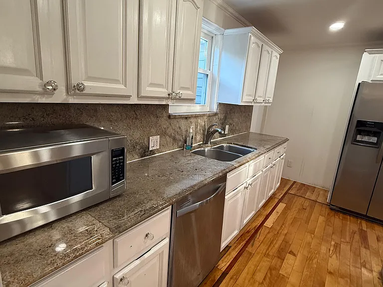 2 Bancroft Ln — Photo 11