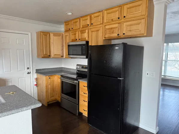 100 W Beacon Hill Dr, Lafayette, CO 80026