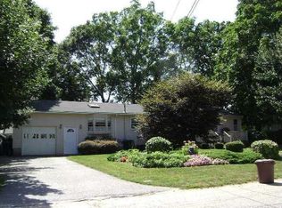 130 Natick Ave, Warwick, RI 02886