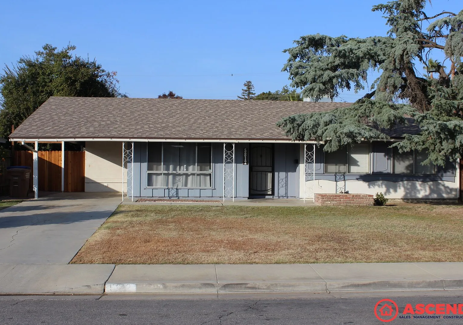 Gorgeous 3BD/2BA Home in Bakersfield's 93309 Won't Last Long! — Photo 1