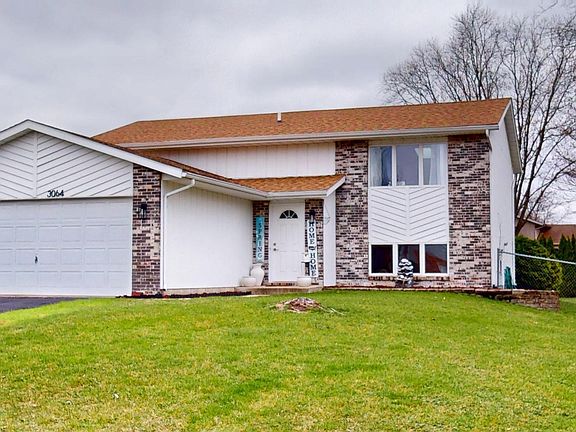2nd image of 3064 Parkwood Pl