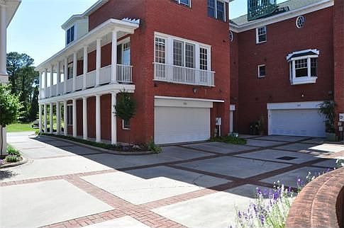 2 Car Garage