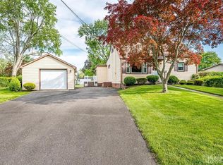 40 Fairfield Rd, East Brunswick, NJ 08816