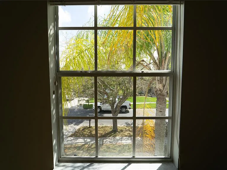 2264 Hillshire Dr — Photo 17