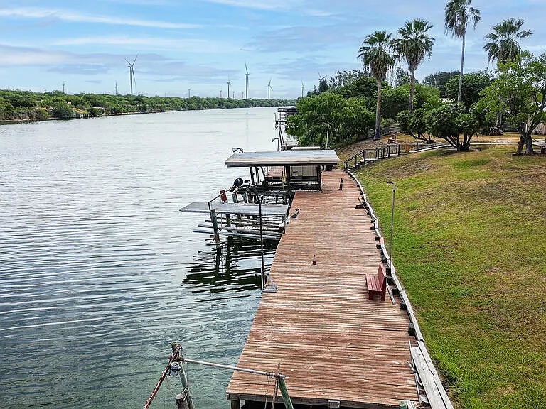 32781 FM 2925 — Photo 10