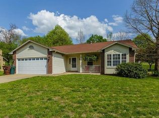 6 Fairfax Dr, Saint Peters, MO 63376