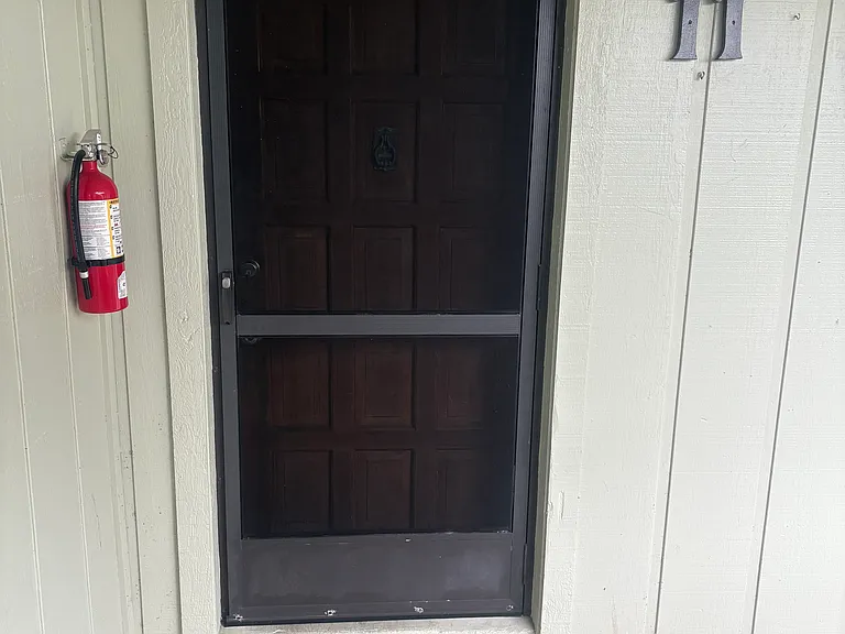 800 NW Fork Rd #7-11 — Photo 4